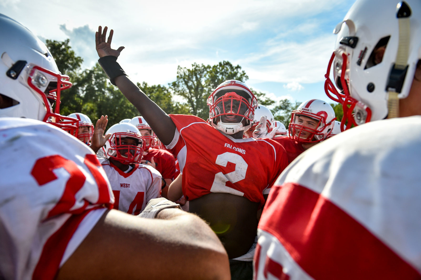 081619-qct-spt-west-fball-045a.JPG